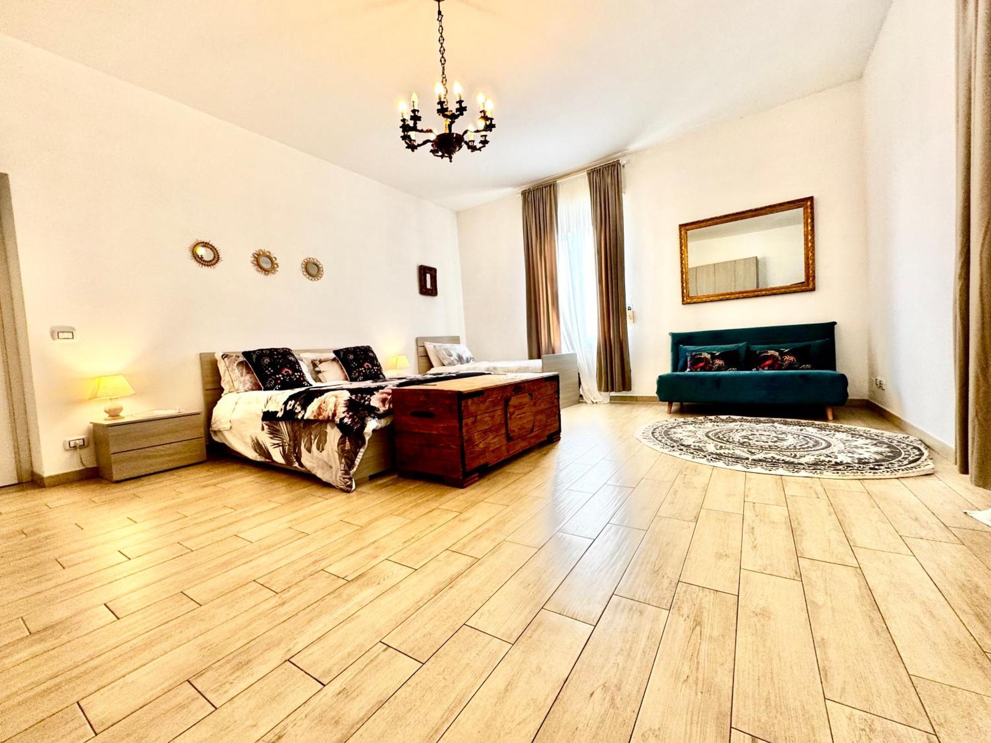 Apartamento La Casa Di Sarah Aspetta Voi Nápoles Exterior foto