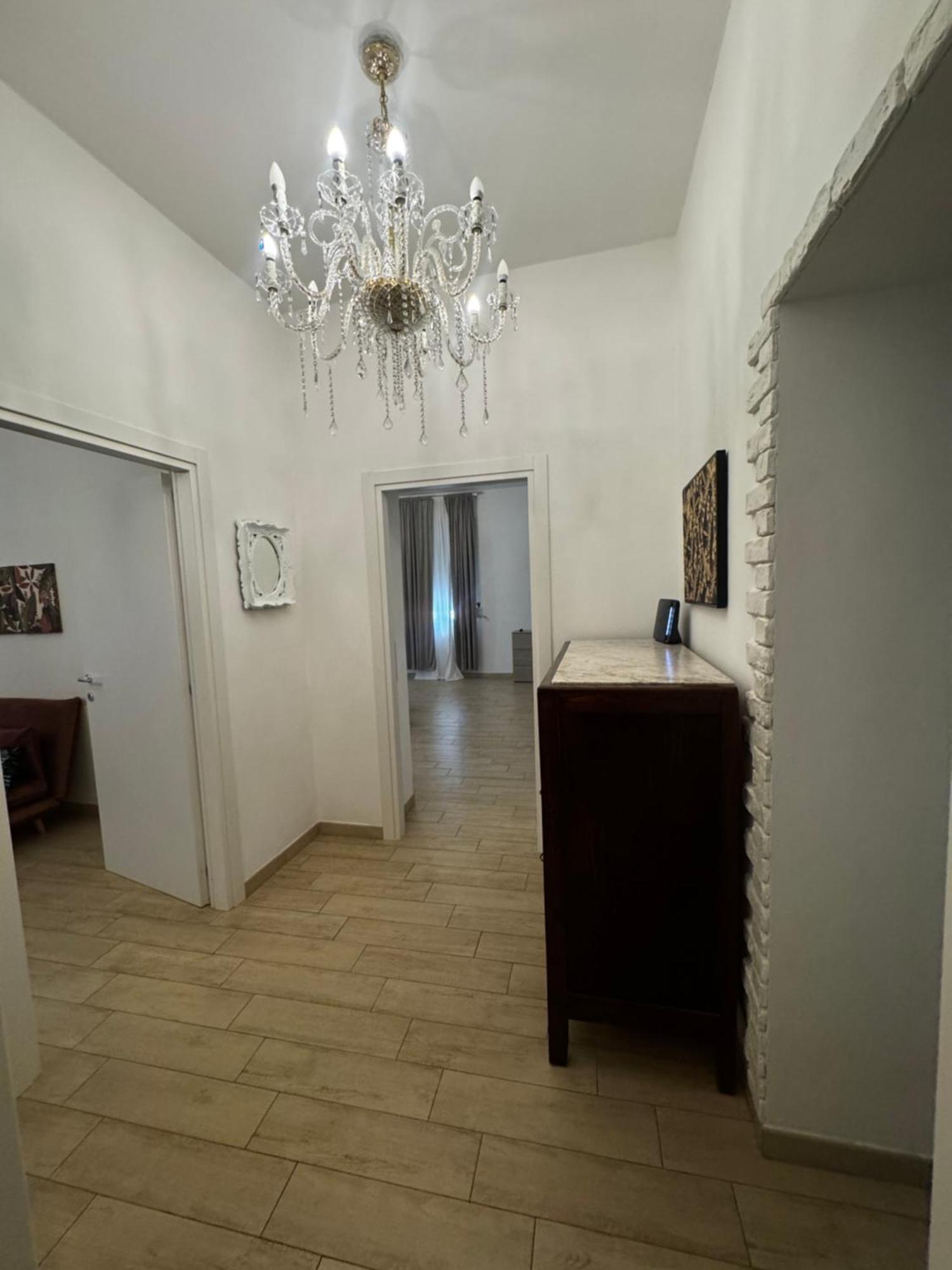 Apartamento La Casa Di Sarah Aspetta Voi Nápoles Exterior foto